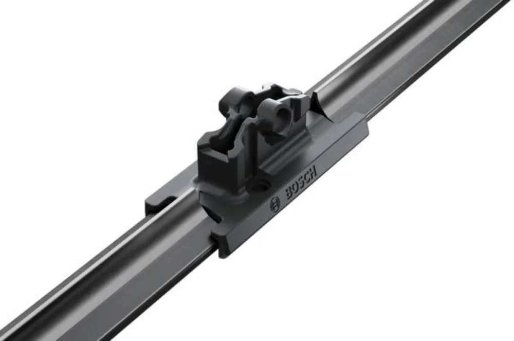 Silecek Süpürgesi Muz Tip 575Mm Unıversal Aparatlı Y.M Tekli Multıclıp