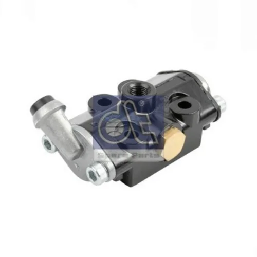 RELAY VALVE