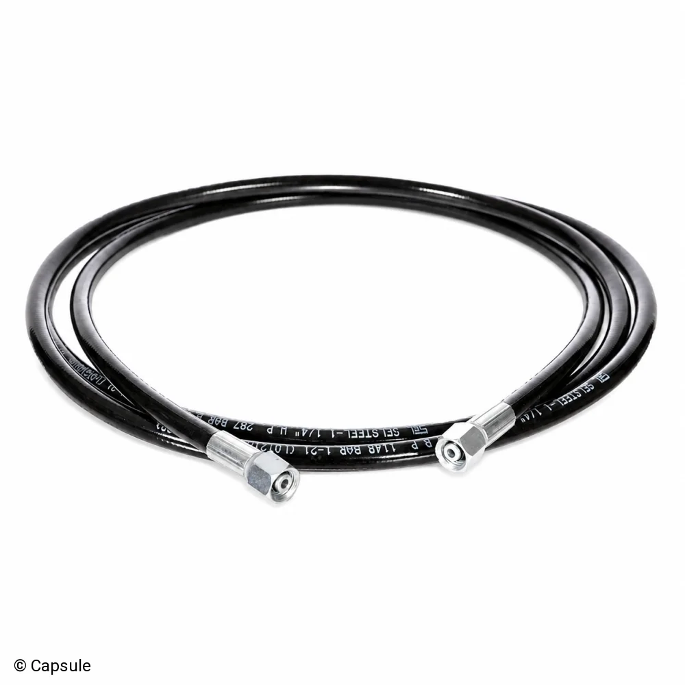 Clutch pipe